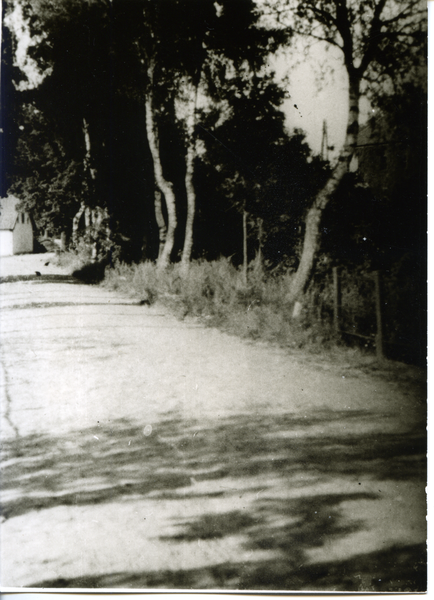 Groß Rödersdorf, Straße in Richtung große, hohe Brücke über die Jarft