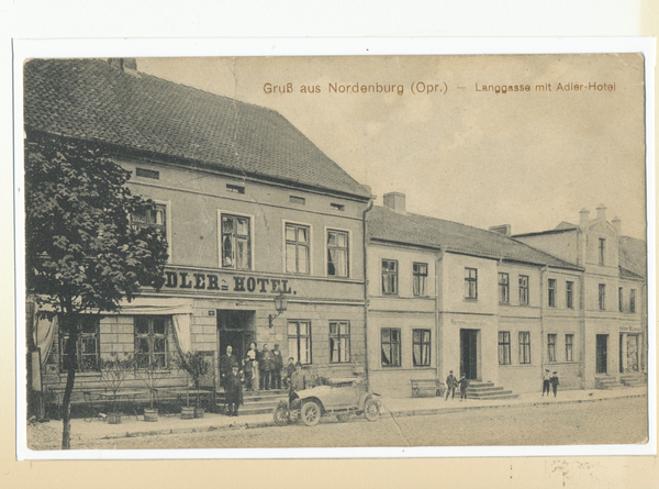 Nordenburg, Langgasse mit Adler-Hotel