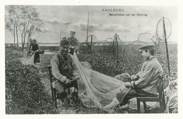 Kahlberg-Liep, Ort, Netzeflicken auf der Nehrung